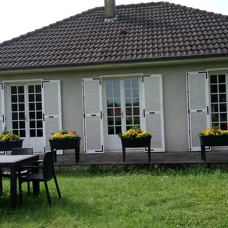 Les Gites Lussacois Exterior foto